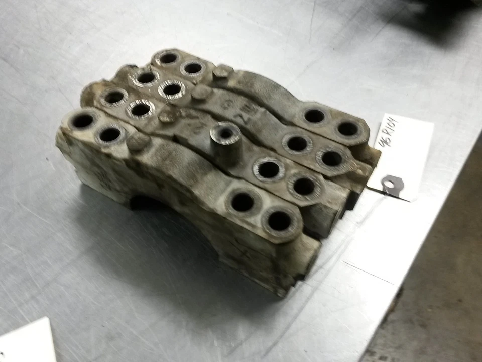 Tapas principales bloque motor para Toyota Camry 3.3 04-06 Foto 2 de 4