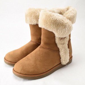 airwalk fuzzy boots