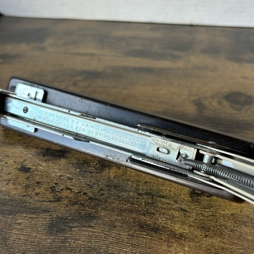 Rare Swingline Stapler Model 444 Vintage Property Of Motorola Use #4 Staples - Picture 7 of 14