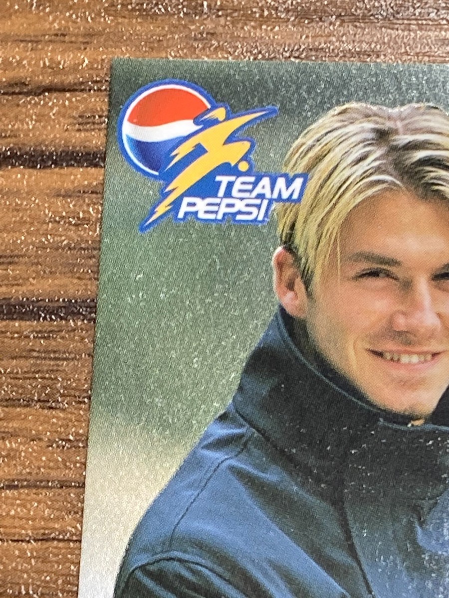Team Pepsi 2002 FIFA World Cup Soccer Card David Beckham Pizza Hat