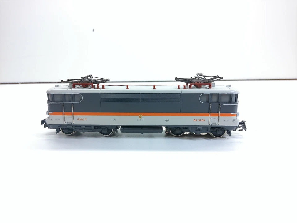 Märklin H0 3165 E-Lok Serie BB 9200, SNCF, Licht,  in OVP, geprüft#4740 - Bild 3 von 4