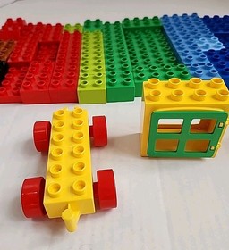 Lego Duplo 5506 Large Brick Box Preschool Building Toy 