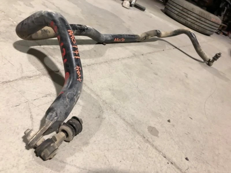 01 02 Nissan Quest SE 3,3 L USADO estabilizador delantero barra estabilizadora suspensión 83 k millas Foto 2 de 4