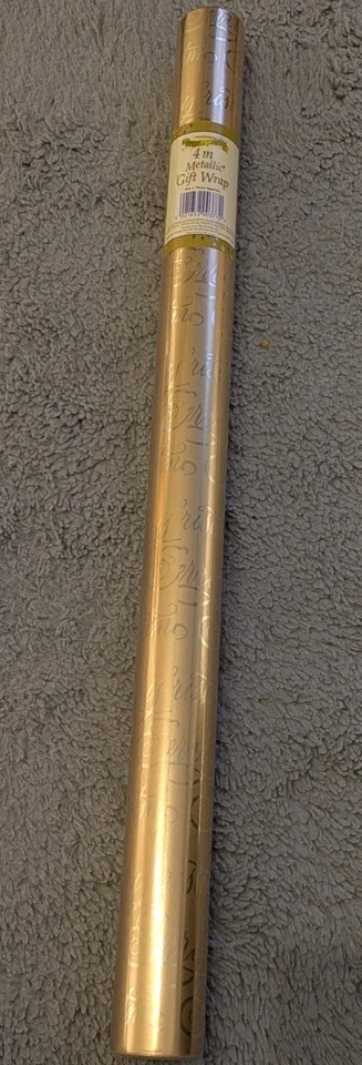 Woolworths Christmas collection 4m metallic gift wrap vintage 4m X 70cm approx - Image 2 of 4