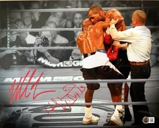 MIKE TYSON EVANDER HOLYFIELD SIGNED 11X14 PHOTO EAR BITE BECKETT COA 2W917860