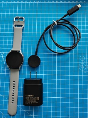 Samsung Galaxy Watch5 SM-R905U LTE 40mm Silver WORKS