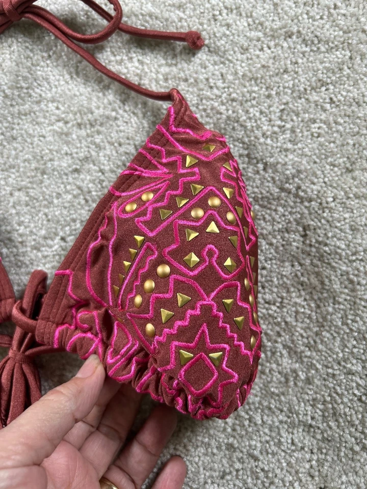 Top de bikini Xhilaration para mujer marrón rosa bordado S Foto 2 de 4