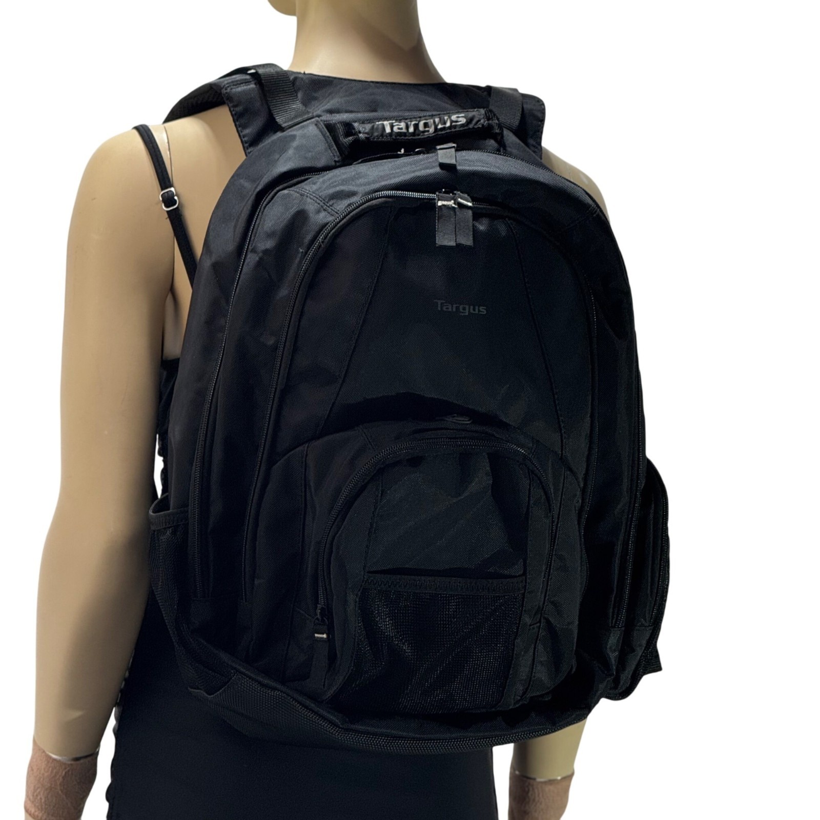Multiple Compartments & Adjustable Straps