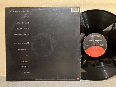 TRACY CHAPMAN『S/T』LP アナログ レコード s-l1200.png