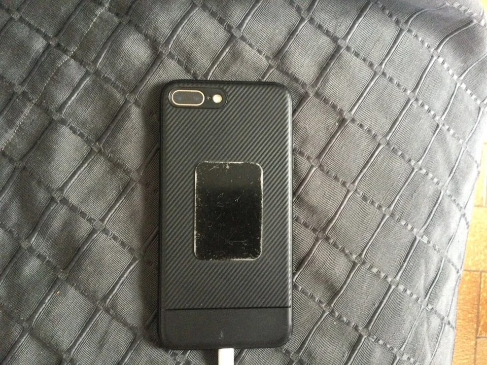Apple iPhone 7 Plus - 128Go - Or (Désimlocké) - Photo 1/2