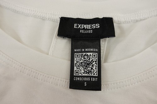 Express Womens Size Small White Short Sleeve Supersoft Relaxed Crew Neck Tee NWT - Picture 2 of 9