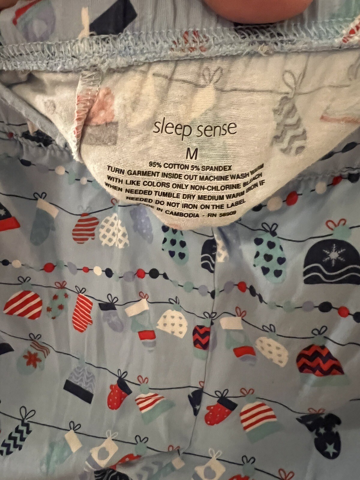 Sleep Sense Pajama Pants Medium Christmas Print Mittens Hats Beanie