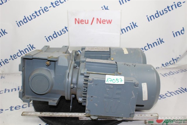 Hytrol 300.2159 | SEW - 0.75HP 109RPM R37DRS71M4 main image 0