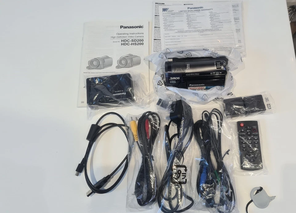 Panasonic HDC-SD200 Camcorder - NEW - Image 4 of 4