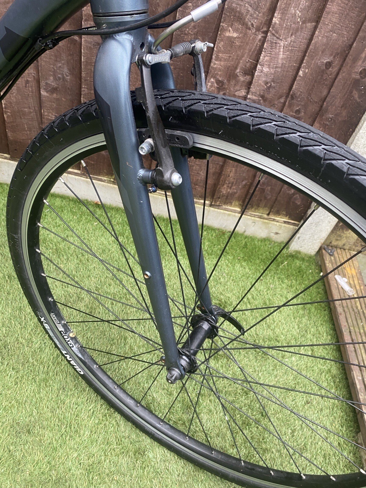 Giant Escape 3 Aluxx 19”Frame 21Gears In Good Condition Fully Working