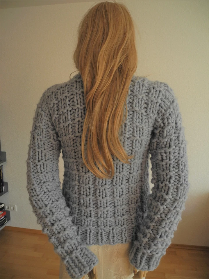 Herren Woll Pullover Hellblau dicke große Maschen Gr. S - Bild 3 von 4