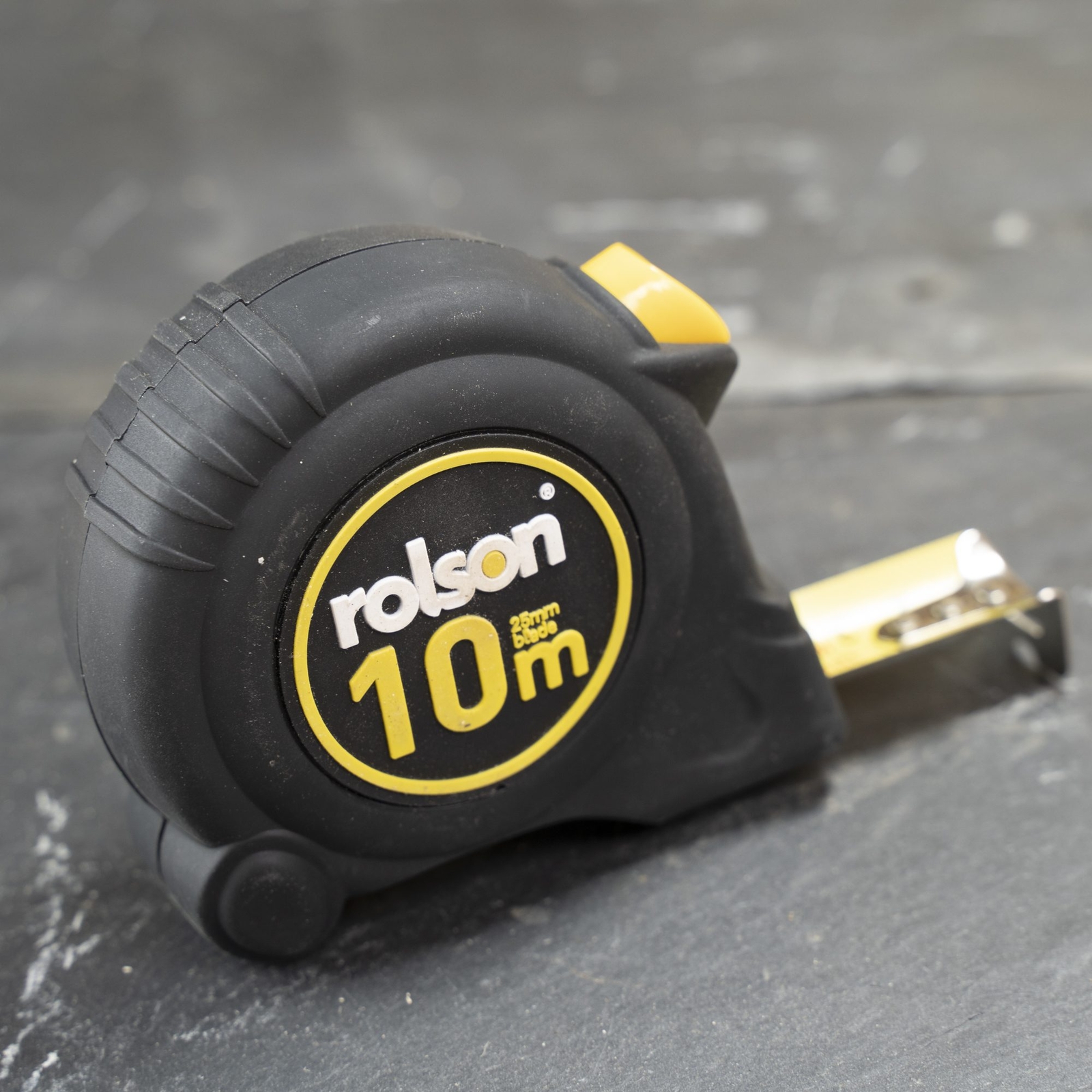 Rolson 10m Tape Measure With 25mm Blade  50569