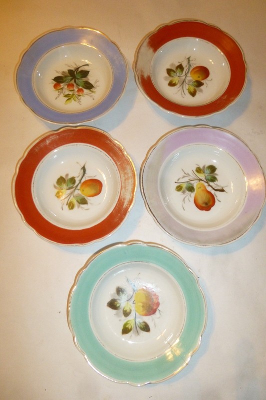 4 Vintage Scalloped Edge Porcelain Salad Plate fruit design Orange Purple Blue