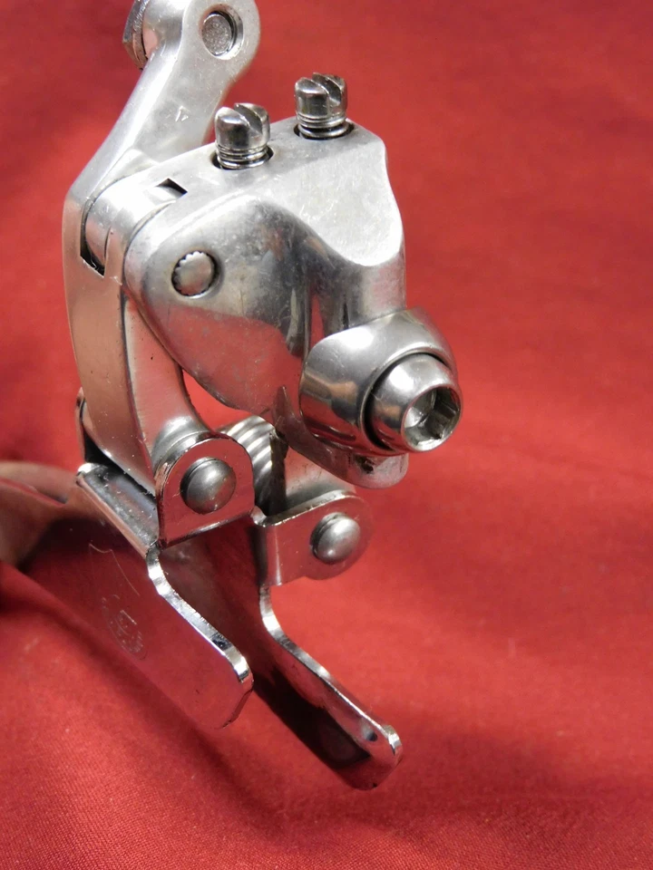 Desviador delantero Campagnolo C-Record Braze-on A021 / A022 vintage de finales de los 80 Foto 4 de 4