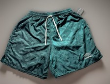 Umbro Shorts Mens M Green Checkered Soccer 90s Summer Retro Vintage Nylon