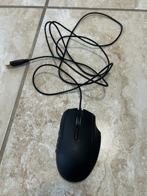 Razer Naga Chroma 12 Button MMO Wired Gaming Mouse 16,000 DPI RZ01-0161