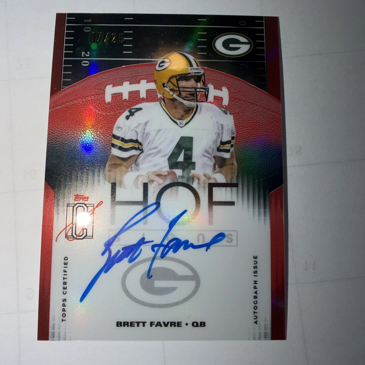 Topps Brett Favre Football Autographed Sports Trading Cards
