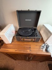 Crosley vintage trunk digital conversion turntable for RESTORATION HARDWARE