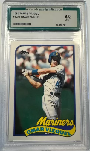 1989 Topps Traded - Omar Vizquel #122T  (RC)