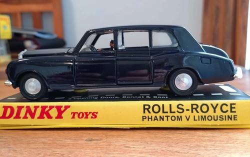 DINKY TOY 152 ROLLS ROYCE PHANTOM V LIMOUSINE DARK BLUE - Picture 3 of 10