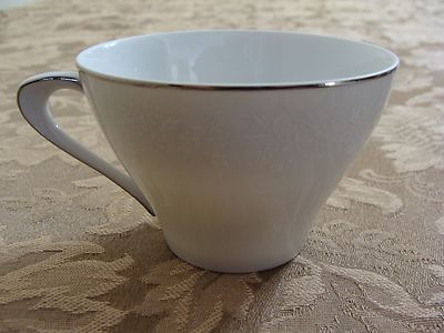 7 Cups & 8 Saucers By Modern China & Table Institute, Enchantment