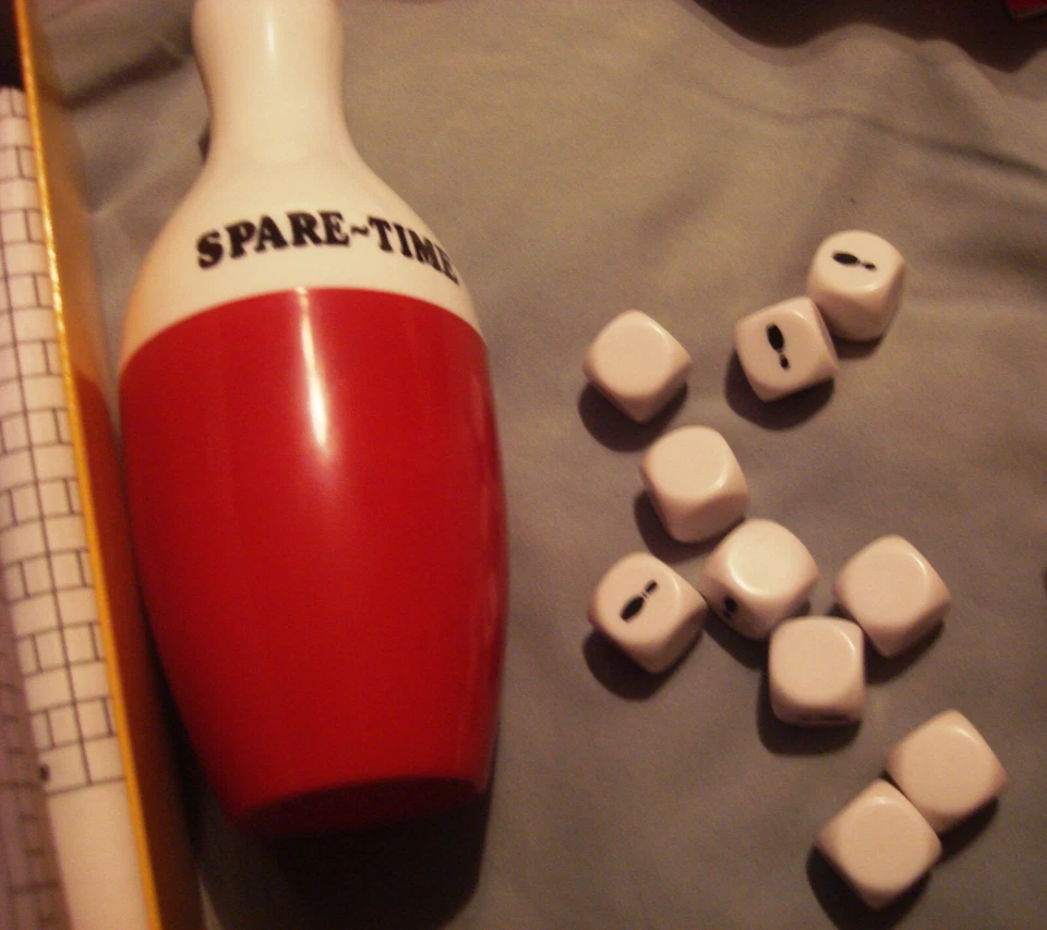 2003 Thinkfun Inc Spare Time Bowling Dice Game - Image 2 of 3