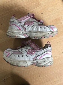 skechers trainers size 5