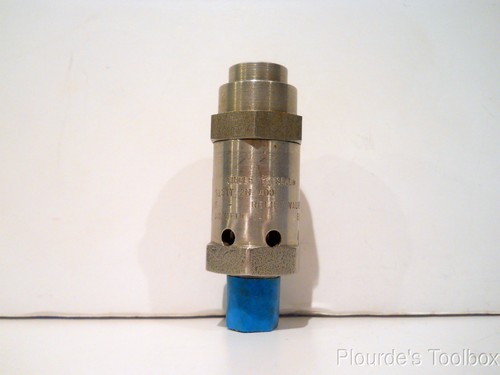 New Circle Seal Stainless Steel 1/4" Pipe Relief Valve 5132T-2M-400, 400 PSIG - Picture 1 of 7