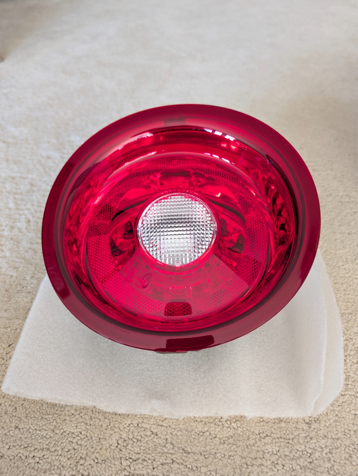 FORD GT 05-06 SUPERCAR - OEM LEFT REAR TAIL LIGHT ASSEMBLY - 4G7Z-13405-AA