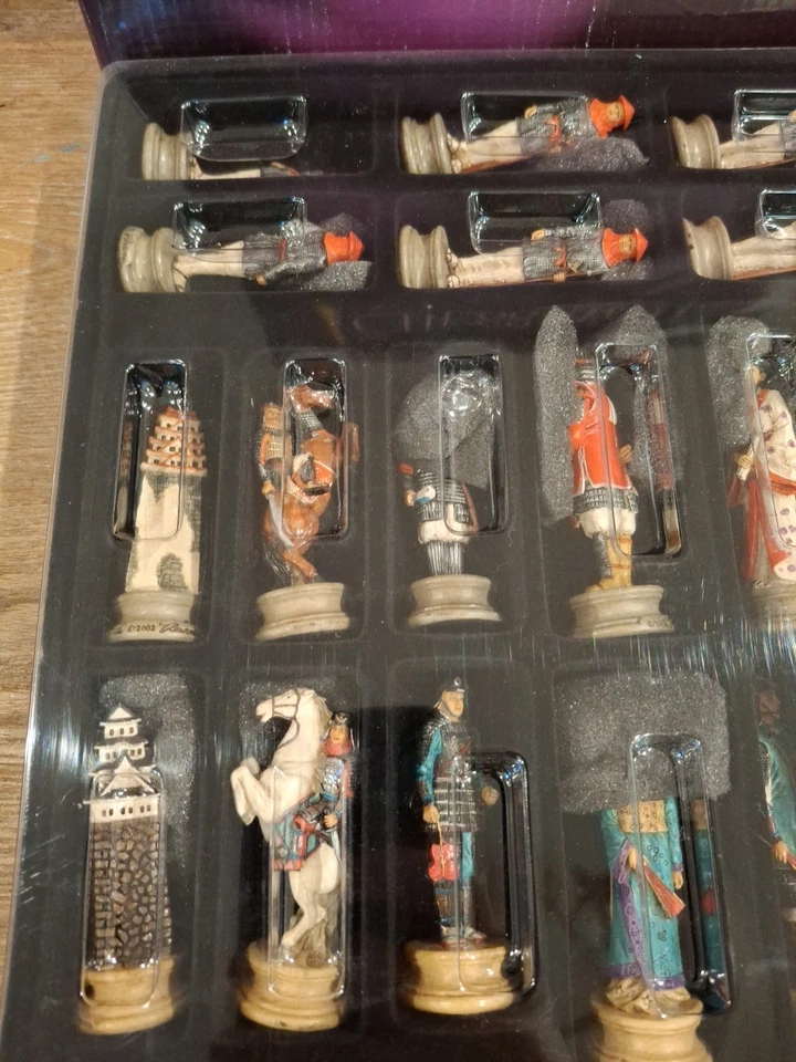 The Chessman Chess Set Japanese Warriors Collection 5906 Vtg New Open Box Rare - Image 2 of 4