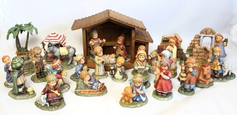 BERTA HUMMEL NATIVITY SET "A CELEBRATION OF LIFE" 1996-2001 BY GOEBEL 30 PIECES
