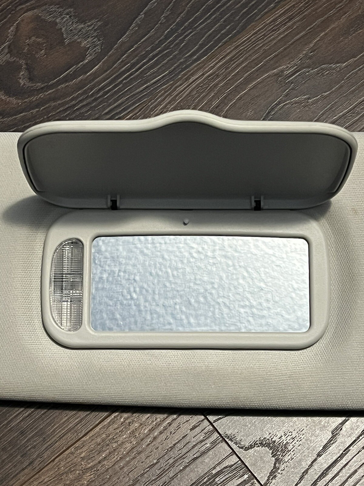 20082016 Dodge Caravan Chrysler Town & Country Driver Sunvisor sun