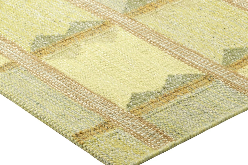 Handwoven Wool Kilim Scandinavian Rug Geometric Rug For Living Room Home Decor - Image 4 of 4