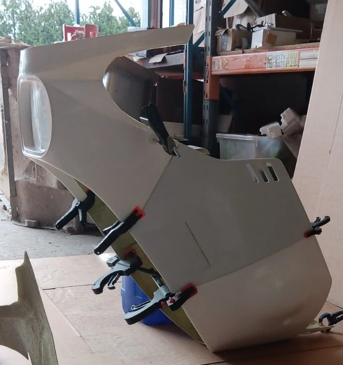 Suzuki GSXR750 1985 Slabside Полный Комплект Обтекателей Стекловолокно Новый - Изображение 4 из 4