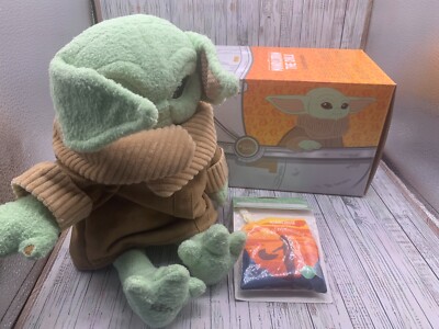 Scentsy Star Wars MILLENNIUM FALCON Warmer w/Han Solo in carbonite SOLD OUT Scentsy Star Wars MILLENNIUM FALCON Warmer w/Han Solo in carbonite SOLD OUT