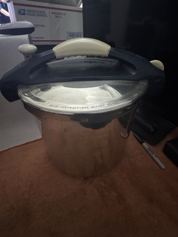 Pressure Cooker - Royal Prestige 6lts - Olla de Presion 6 lts  CO1270 ( Used )