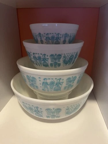 Pyrex Turquoise Amish Butterprint Nesting Mixing Bowls 401,402,403, 404 **RARE**