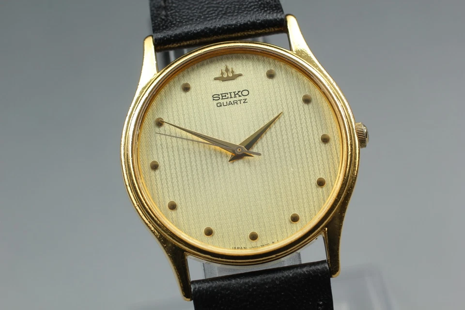 Vintage 1993 Exc+5 Seiko Galaxy V701-7020 SGP Gold Round Quartz Mens Watch JAPAN - Image 4 of 4