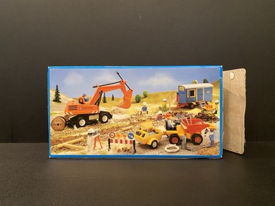 Vintage PLAYMOBIL Bulldozer 3472 Excavator Earthworkers Contents