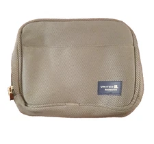United Airlines Travel Kit Business First Soft Case Gray Inner Pockets