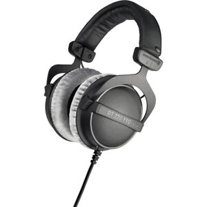 BeyerDynamic-DT-770-PRO-250-Ohms-Studio-Headphones