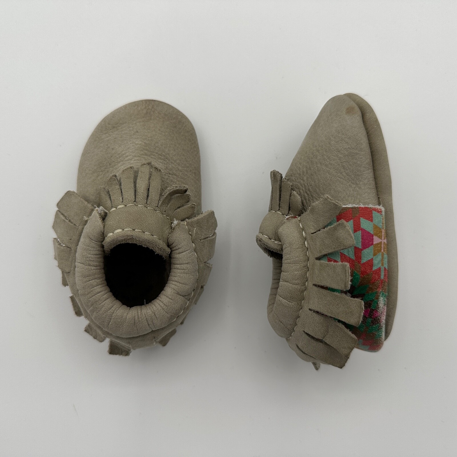 FRESHLY PICKED Southwest Leather Fringe Moccasins Moccs Size 2