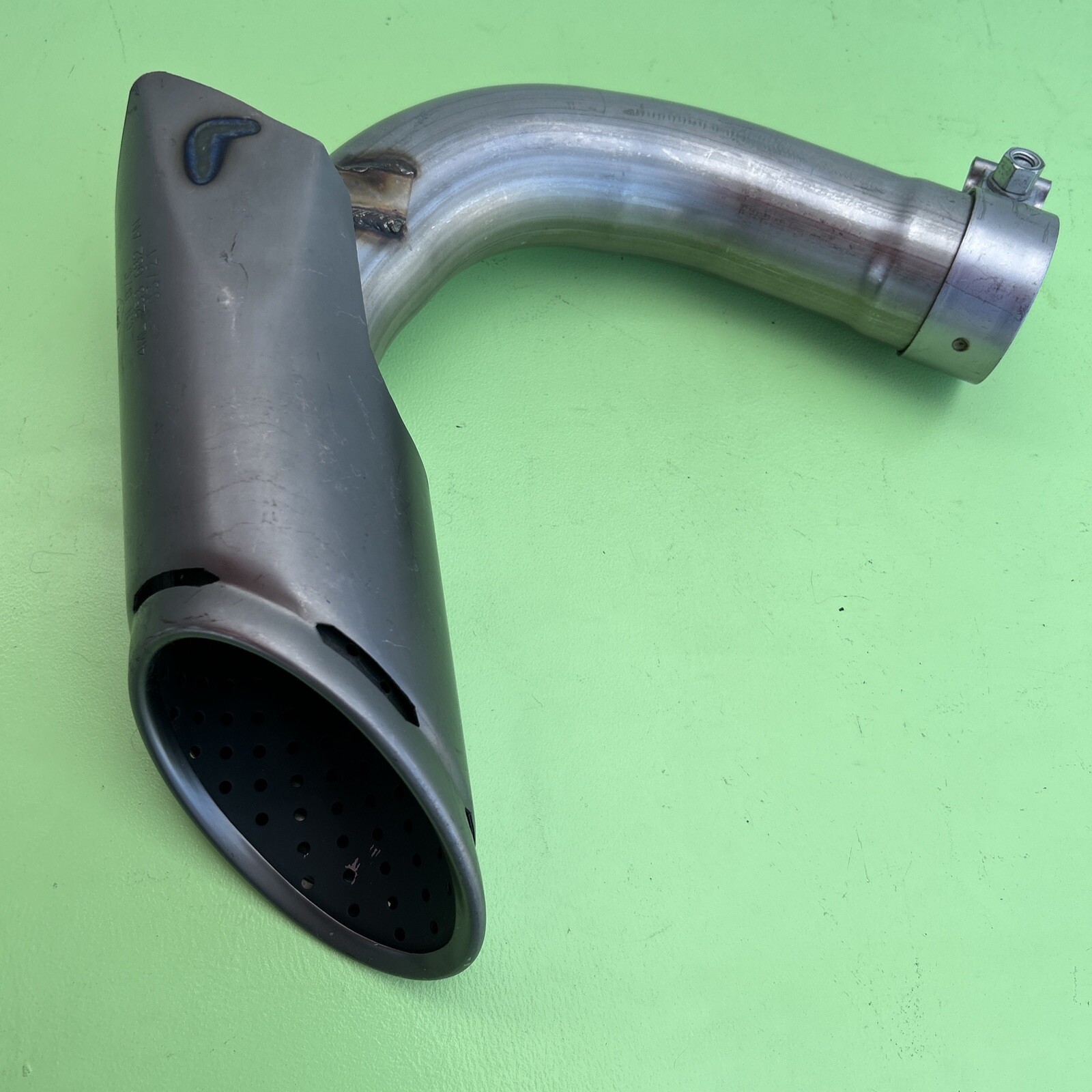 LAMBORGHINI URUS EXHAUST MUFFLER TIP END PIPE OEM 4ML253682AJ