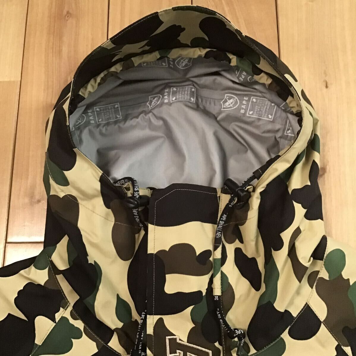 BAPE GORE TEX 1st camo yellow snowboard jacket A Bathing Ape BAPE GORE TEX 1st camo yellow snowboard jacket A Bathing Ape