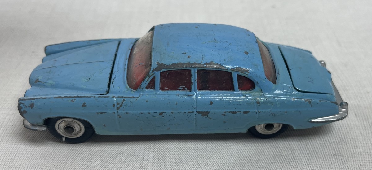 CORGI コーギー　ミニカー　JAGUAR MARK × SALOON CORGI コーギー ミニカー JAGUAR MARK × SALOON - メルカリ